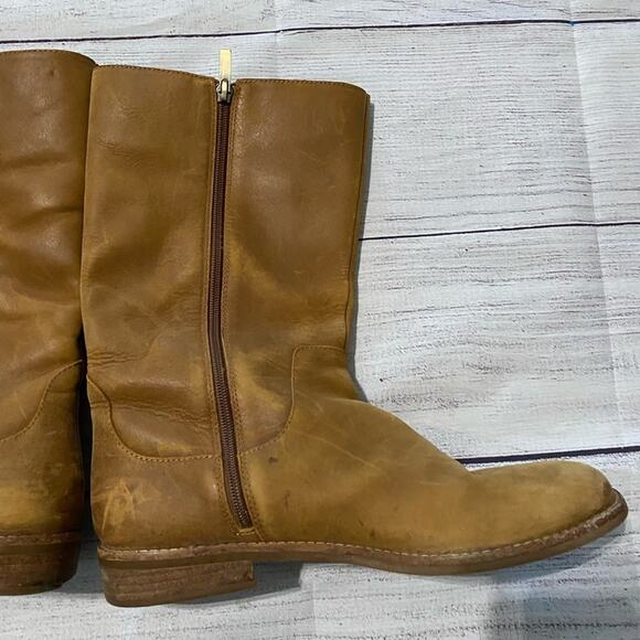 Bass Distressed Boots - Picture 11 of 14